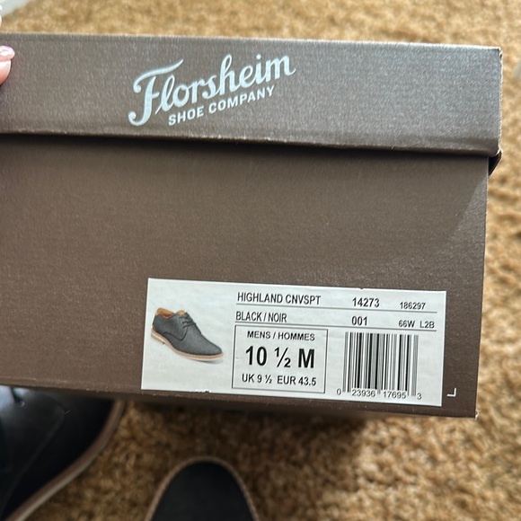 Florsheim Black and Tan Oxfords Size 10.5 M. NEW IN BOX main image 4